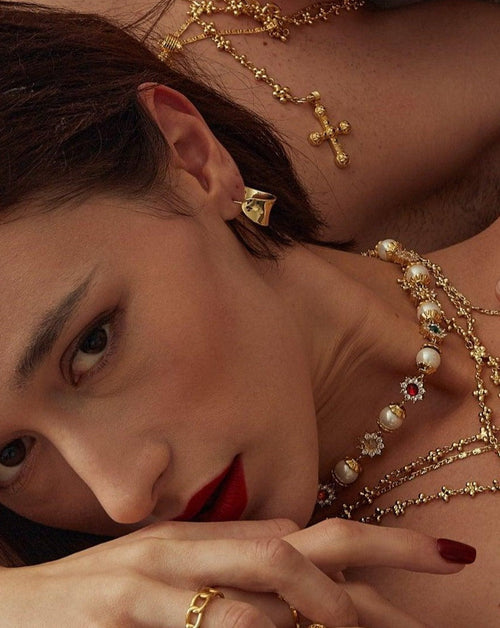 Chunky Flowy Hoop Earrings in Gold